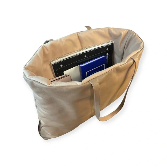 Mansur Gavriel | Lambskin Reversible Pillow Tote - Picture 7 of 12